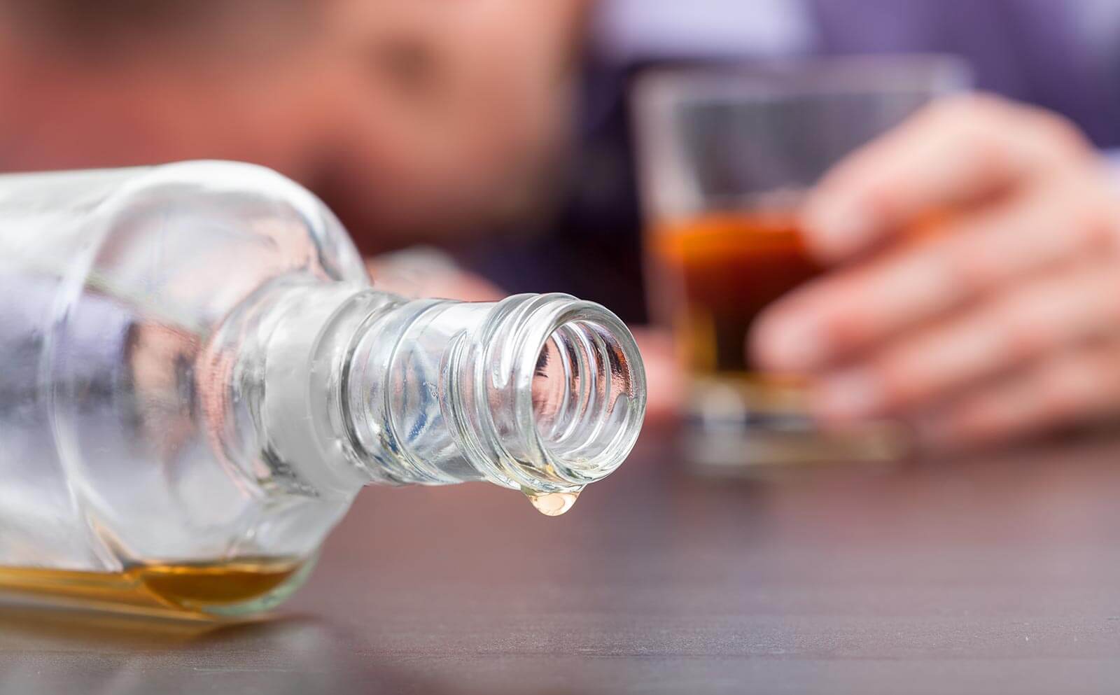 Alcohol Withdrawal: Symptoms and Treatment